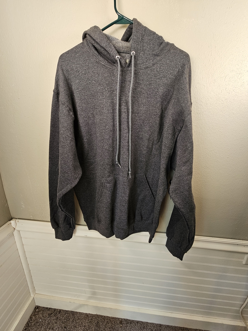 Fruit of the Loom Men's Dark Gray Crewneck Hoodie